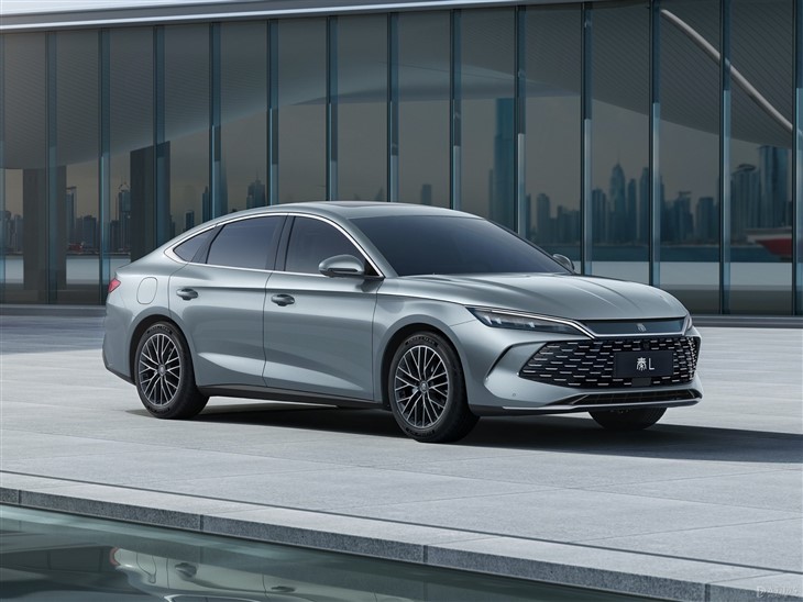 BYD Qin L PHEV Sedan